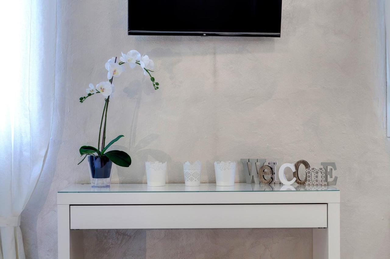 Charlize Apartment By Mamo Florenz Exterior foto